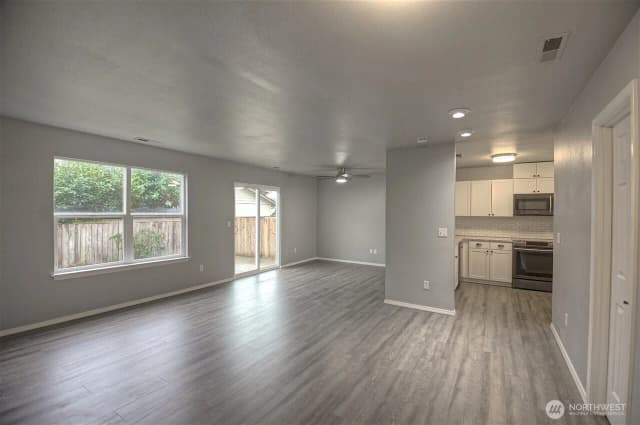 Property photo for 4043 Wonderwood Lane Se, Lacey photo 5
