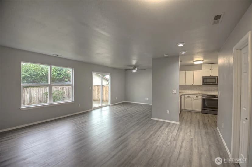 Property photo for 4043 Wonderwood Lane Se, Lacey photo 5