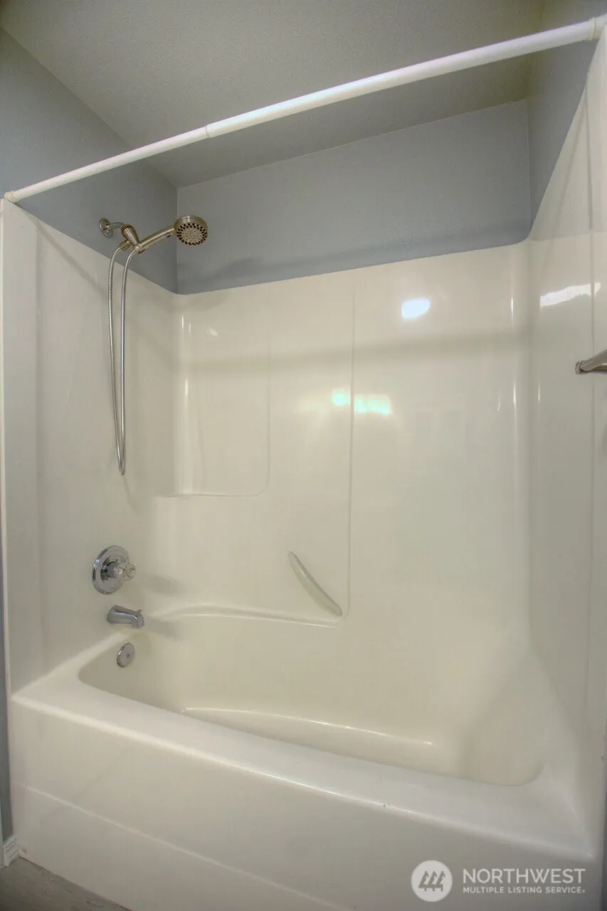 Property photo for 4043 Wonderwood Lane Se, Lacey photo 23