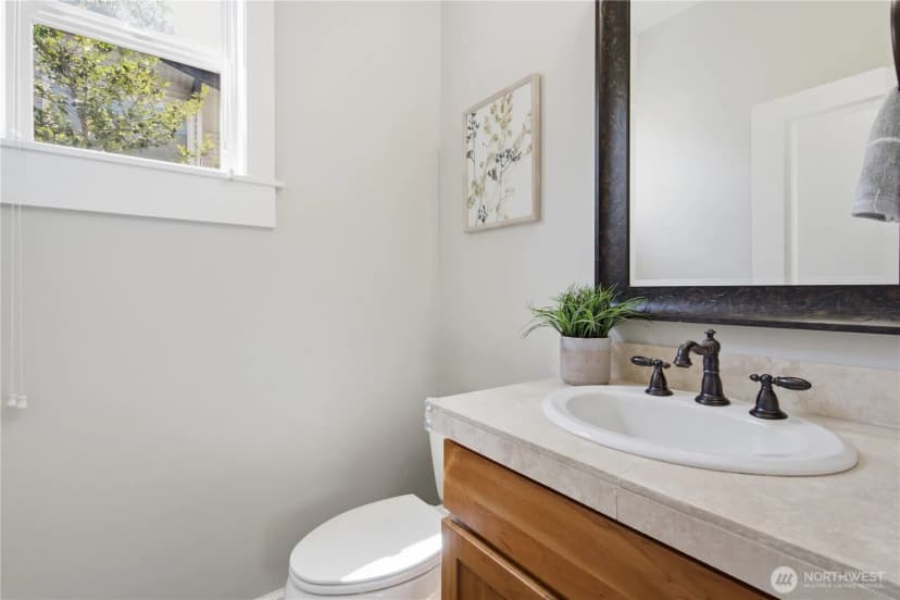 Property photo for 10135 Ne 62nd St #c, Kirkland photo 25
