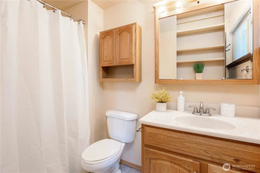 Property photo for 5194 Granada Place Se, Port Orchard photo 15