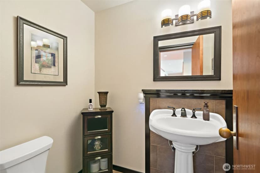 Property photo for 521 G Street, Forks photo 16