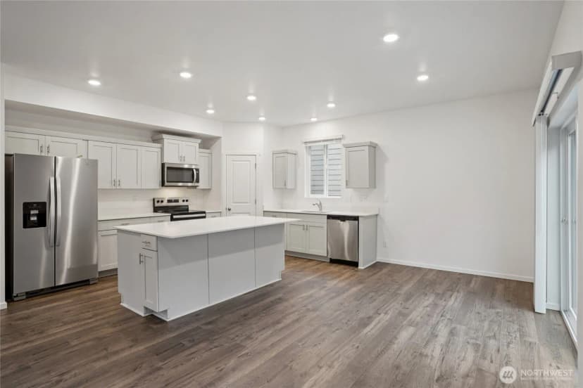 Property photo for 10812 188th Street E #1036, Puyallup photo 10