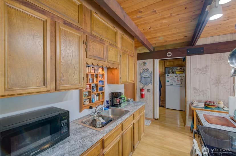 Property photo for 29612 M Place, Ocean Park photo 17