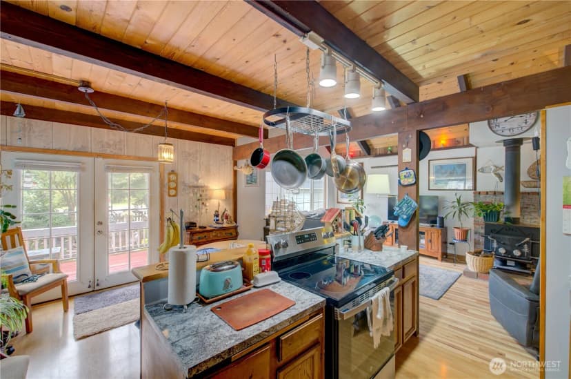 Property photo for 29612 M Place, Ocean Park photo 19