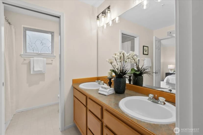 Property photo for 9003 158th Place Ne #2502, Redmond photo 22