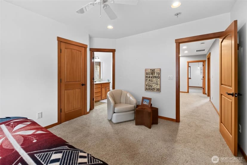 Property photo for 304 Antonie Avenue N, Eatonville photo 34