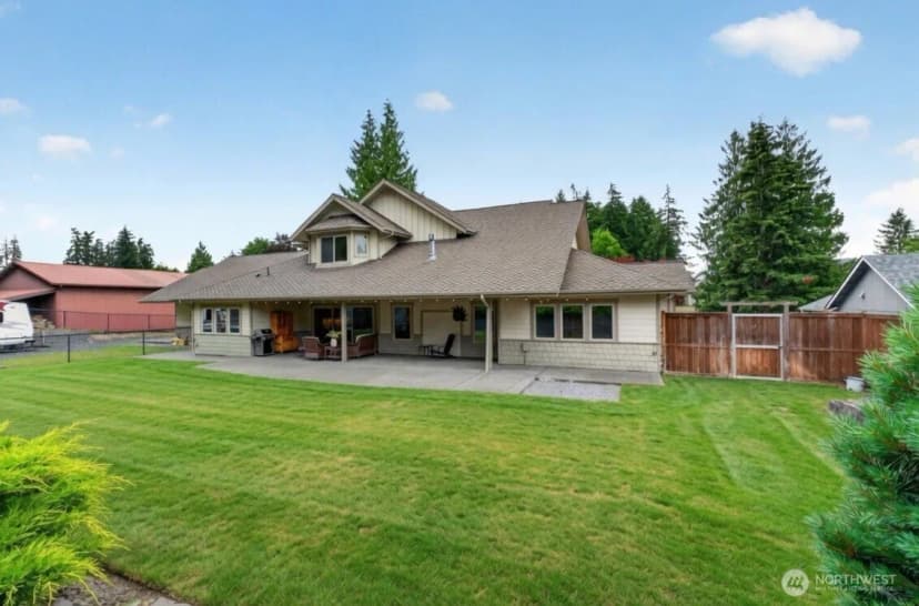 Property photo for 304 Antonie Avenue N, Eatonville photo 38