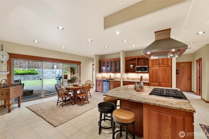 Property photo for 304 Antonie Avenue N, Eatonville photo 8
