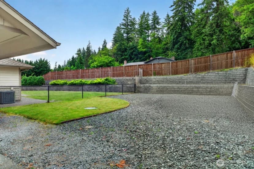 Property photo for 304 Antonie Avenue N, Eatonville photo 40