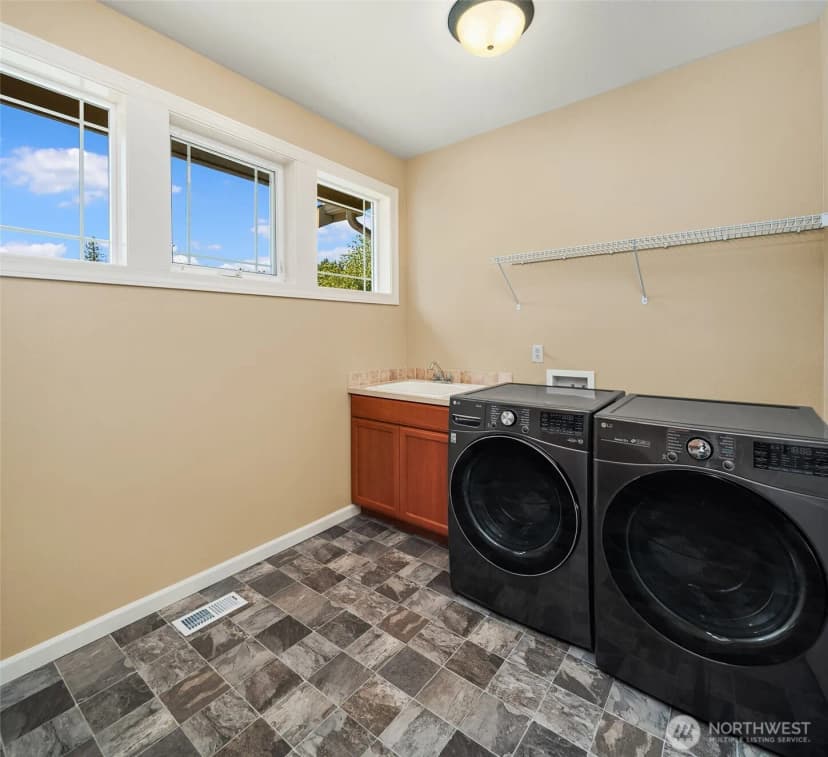 Property photo for 12921 195th Avenue Ct E, Bonney Lake photo 23