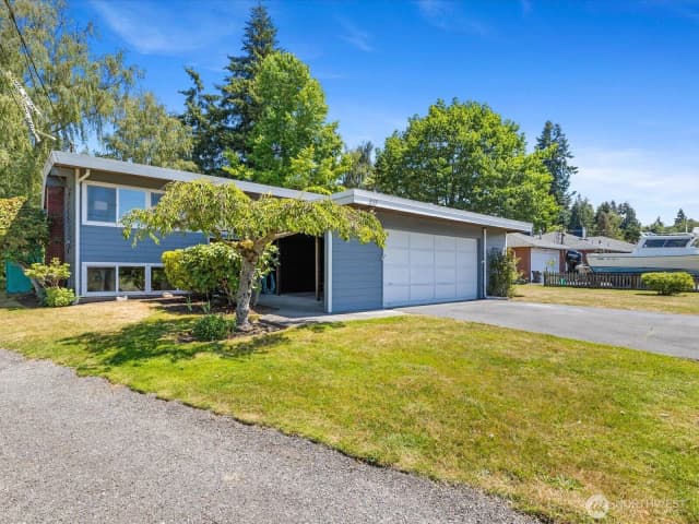 Property photo for 817 Olympic Boulevard #a, Everett photo 2