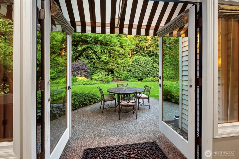 Property photo for 4140 W Mercer, Mercer Island photo 14