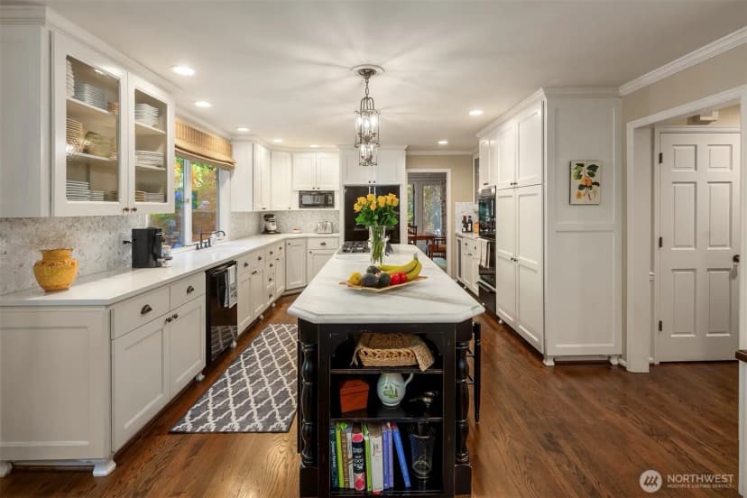 Property photo for 4140 W Mercer, Mercer Island photo 10