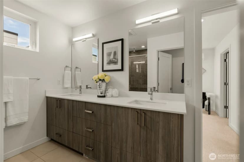 Property photo for 2368 Franklin Avenue E #b, Seattle photo 15