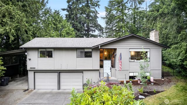 Property photo for 10430 90th Avenue Sw, Lakewood photo 3