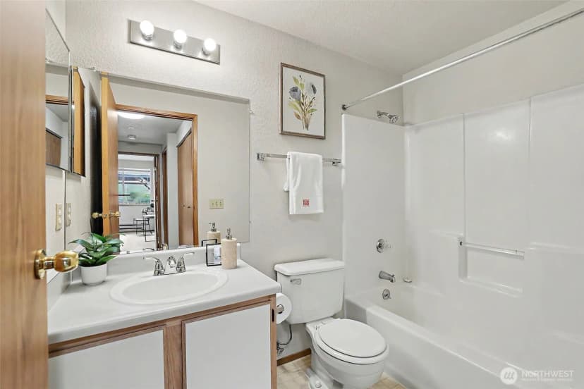 Property photo for 28610 16th Avenue S #202, Federal Way photo 15