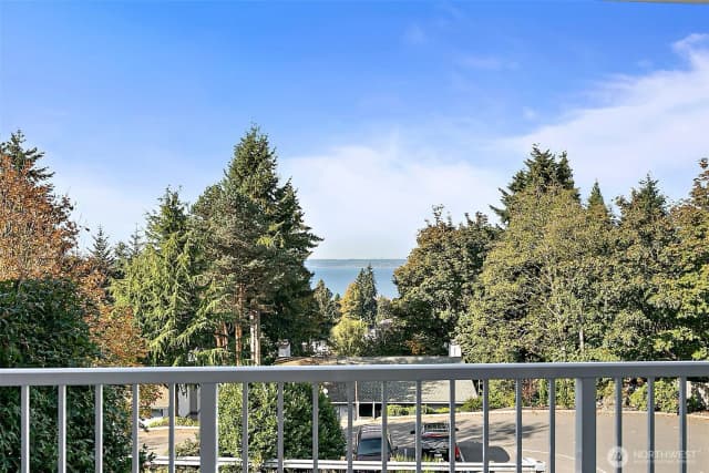 Property photo for 28610 16th Avenue S #202, Federal Way