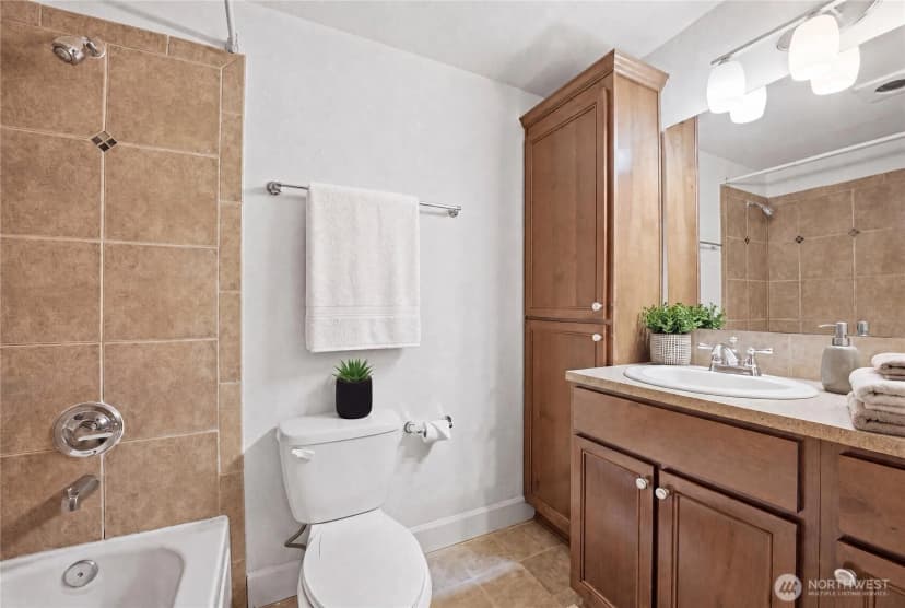 Property photo for 300 N 130th Street #2303, Seattle photo 2