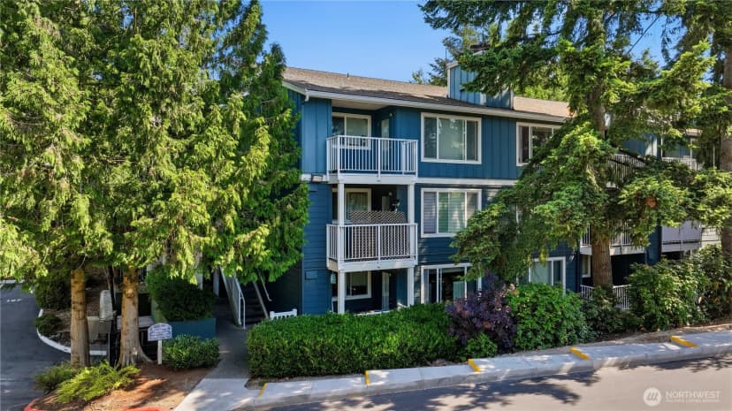 Property photo for 300 N 130th Street #2303, Seattle photo 15
