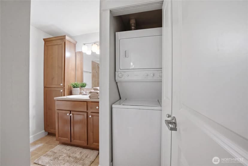 Property photo for 300 N 130th Street #2303, Seattle photo 3