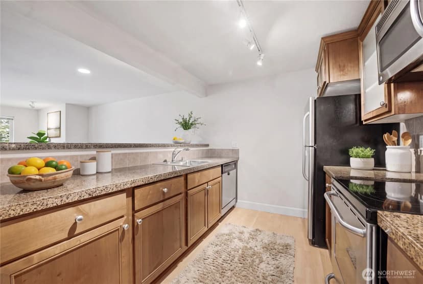 Property photo for 300 N 130th Street #2303, Seattle photo 6
