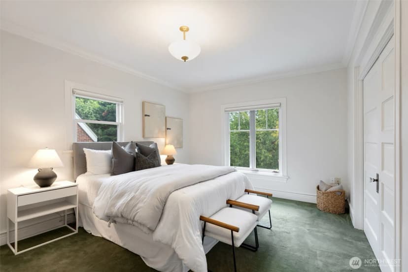 Property photo for 1218 3rd Avenue W, Seattle photo 14