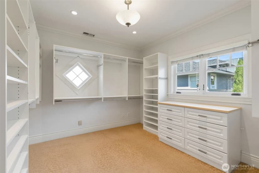 Property photo for 1218 3rd Avenue W, Seattle photo 20