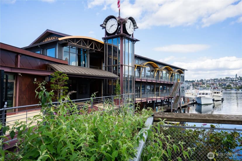 Property photo for 2144 N Westlake Ave N #01do7, Seattle photo 32