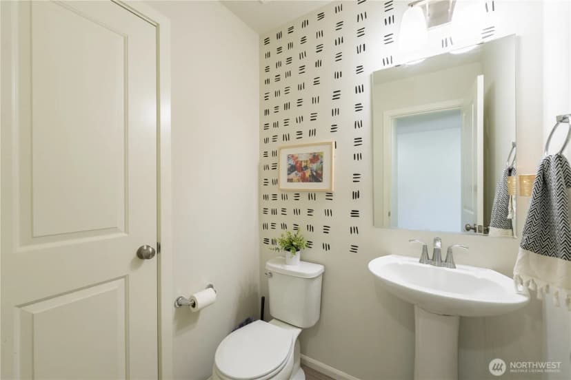 Property photo for 9219 Verbena Street Se, Tumwater photo 6