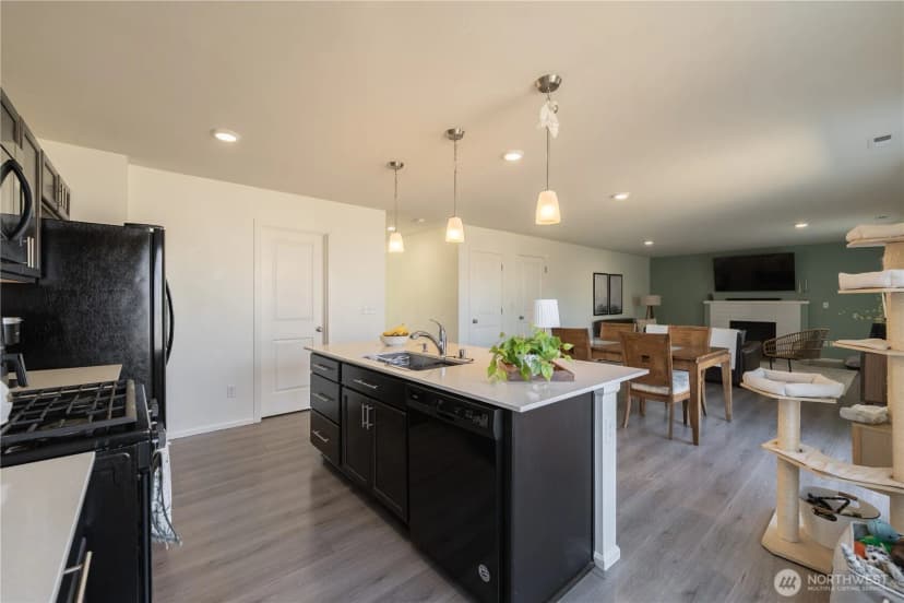 Property photo for 9219 Verbena Street Se, Tumwater photo 9