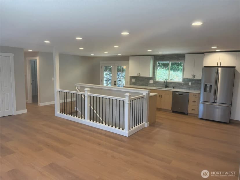 Property photo for 4515 Chrisella Road E, Edgewood photo 6
