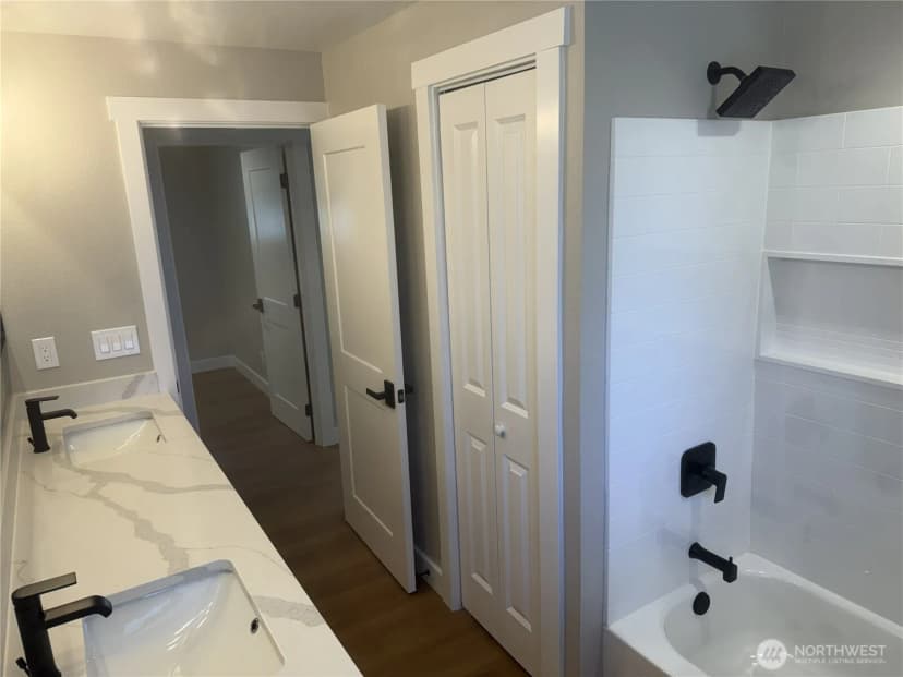 Property photo for 4515 Chrisella Road E, Edgewood photo 13