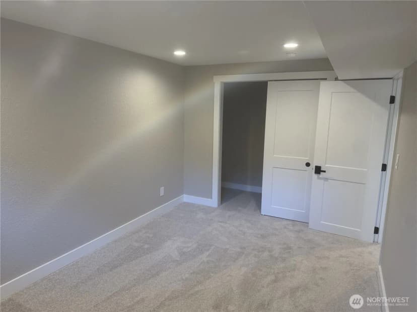Property photo for 4515 Chrisella Road E, Edgewood photo 32