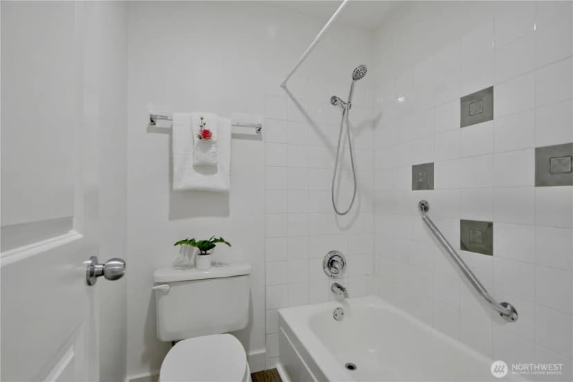 Property photo for 15829 Ne Leary Way #a-104, Redmond photo 21