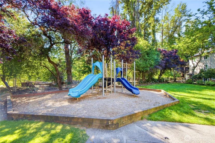Property photo for 15829 Ne Leary Way #a-104, Redmond photo 30