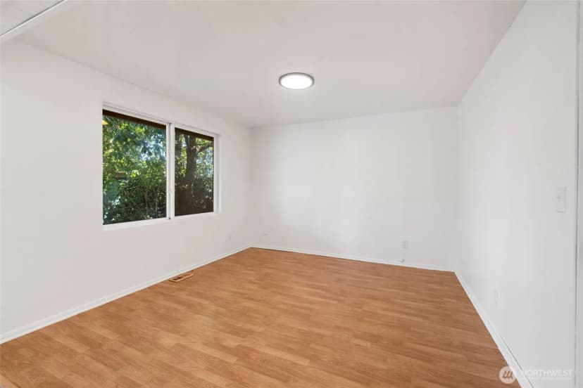 Property photo for 1112 Ridgeway Drive, Oak Harbor photo 11
