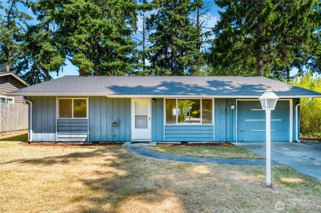 Property photo for 1112 Ridgeway Drive, Oak Harbor photo 2