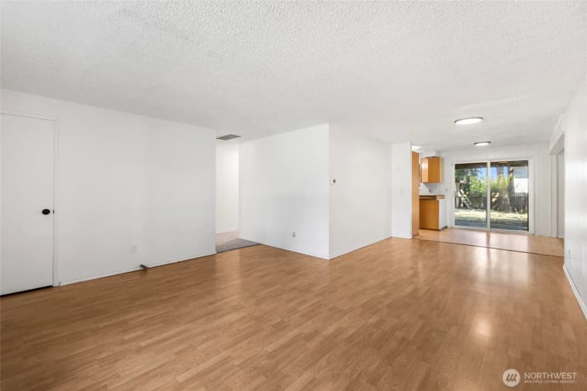 Property photo for 1112 Ridgeway Drive, Oak Harbor photo 6