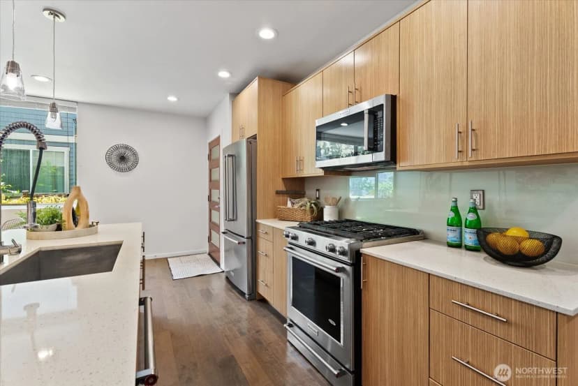 Property photo for 623 Nw Market Street, Seattle photo 7
