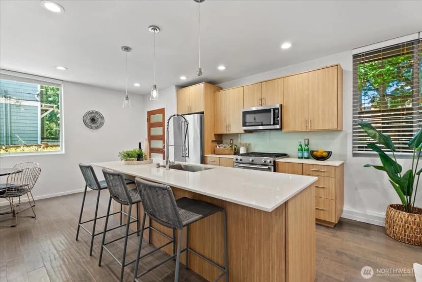 Property photo for 623 Nw Market Street, Seattle photo 6