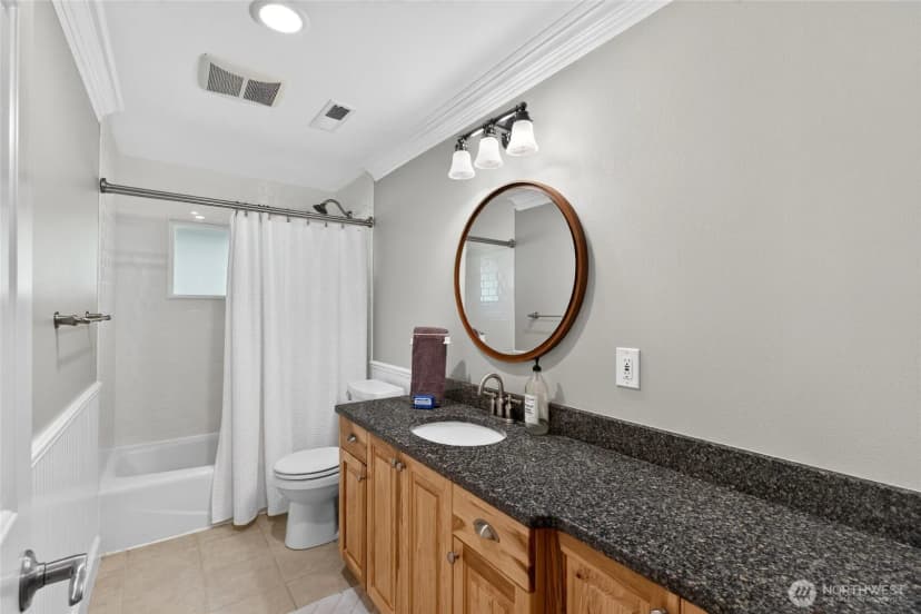 Property photo for 21017 Snag Island Drive East, Lake Tapps photo 33
