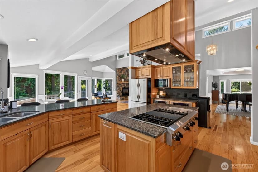 Property photo for 21017 Snag Island Drive East, Lake Tapps photo 10