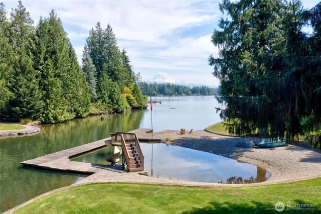 Property photo for 21017 Snag Island Drive East, Lake Tapps