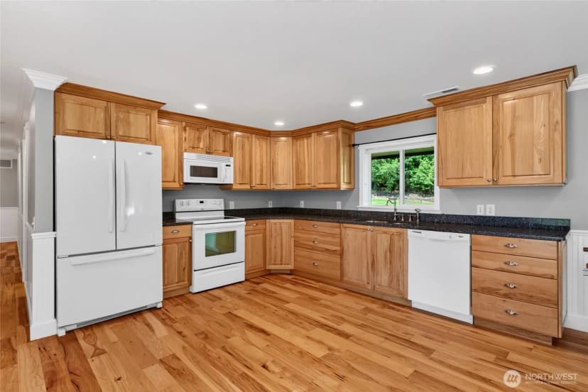 Property photo for 21017 Snag Island Drive East, Lake Tapps photo 29