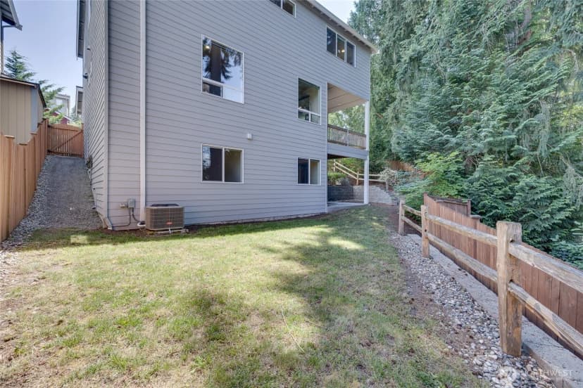 Property photo for 19318 31st Drive Se, Bothell photo 36