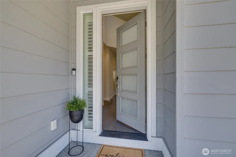 Property photo for 19318 31st Drive Se, Bothell photo 2