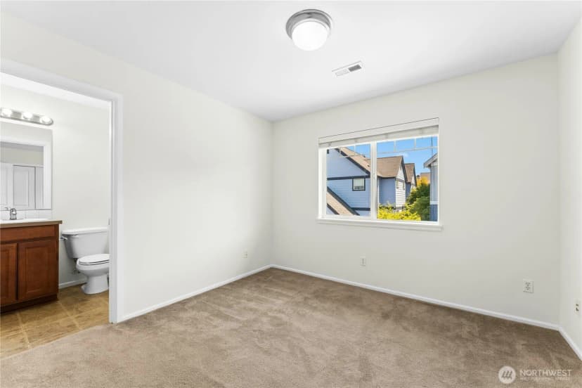 Property photo for 1885 11th Lane Ne #1308, Issaquah photo 24