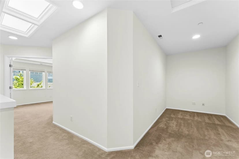 Property photo for 1885 11th Lane Ne #1308, Issaquah photo 21