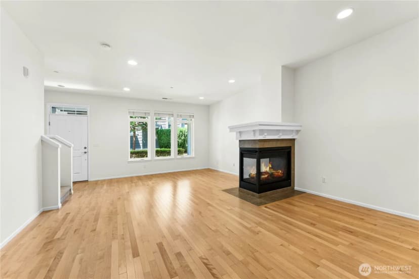 Property photo for 1885 11th Lane Ne #1308, Issaquah photo 6